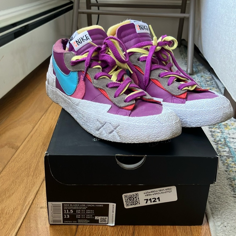 Nike Blazer Low sacai Kaws Purple Dusk Purple Dusk/Aqua/Pink/White Size 11.5